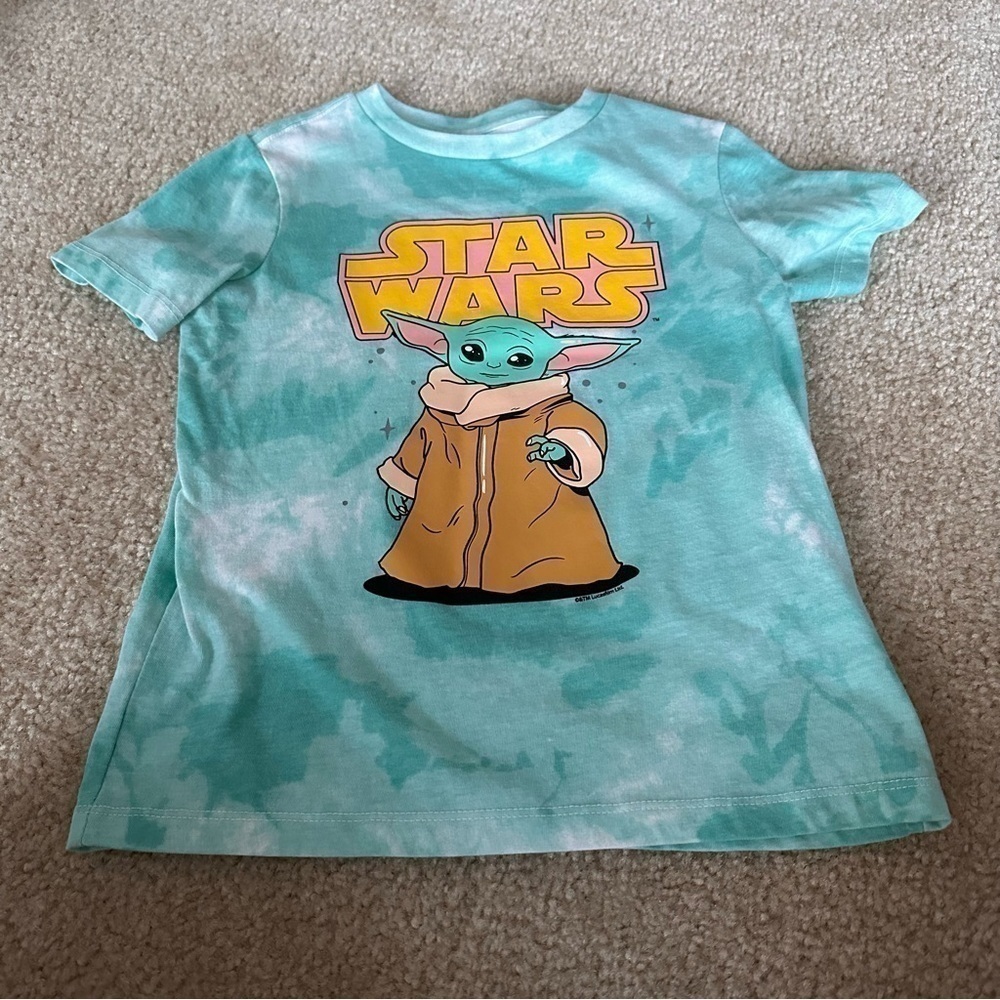 NWOT Little Boys Old Navy Baby Grogu T-Shirt!